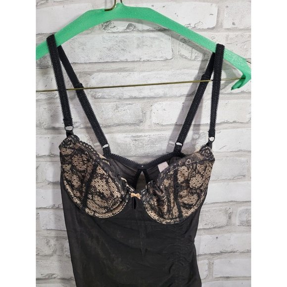 Victoria Secret Cheeky Black 34B Black Lingerie Lace 1 piece Strap - Picture 3 of 14